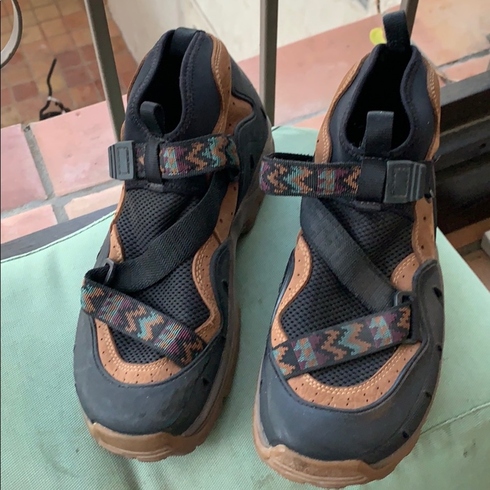 TeVa sandal/hiker boots